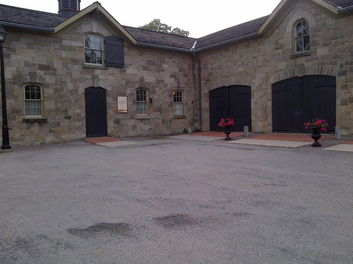 Dundurn Castle, Hamilton (Ont). @erskinec