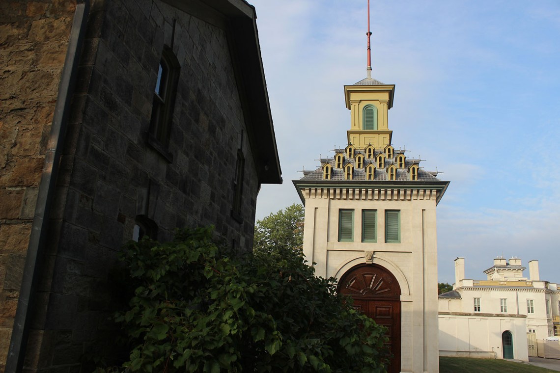 Dundurn Castle, Hamilton (Ont). Photo by @erskinec