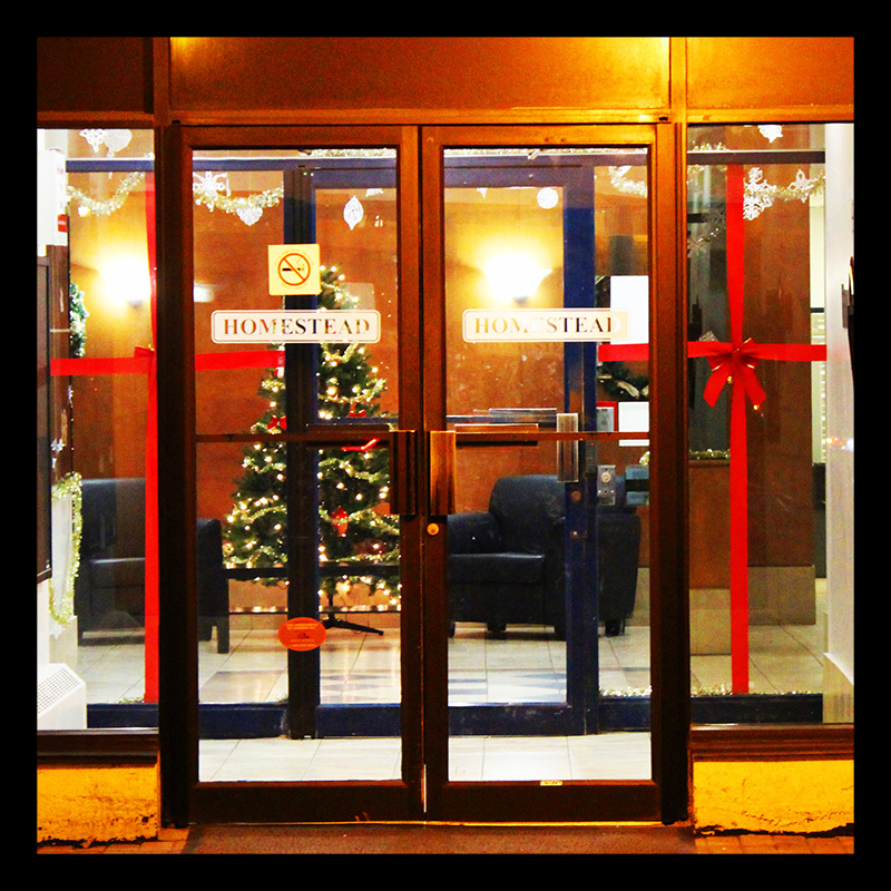 Bay 200 Apartments, Hamilton (Ont). Photo by @erskinec