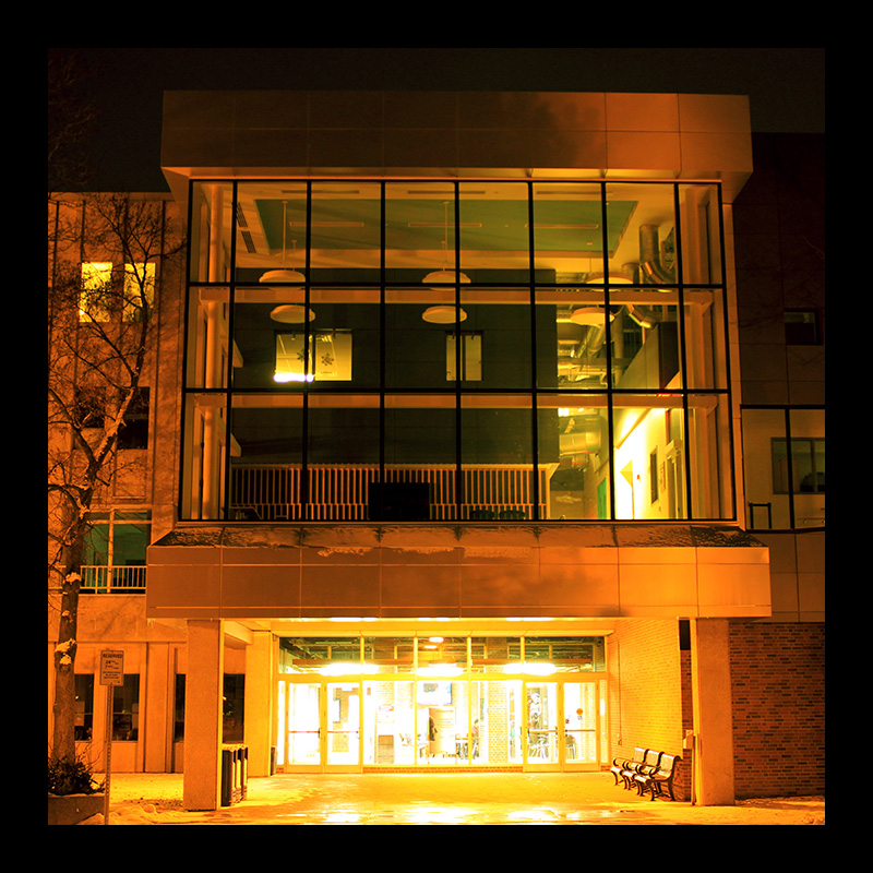 Psychology Building, Hamilton (Ont). Photo by @erskinec