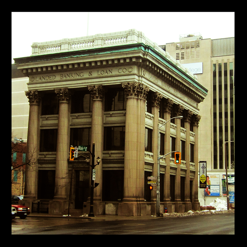 Land Bank, Hamilton (Ont). Photo by urban landscape artist @erskinec