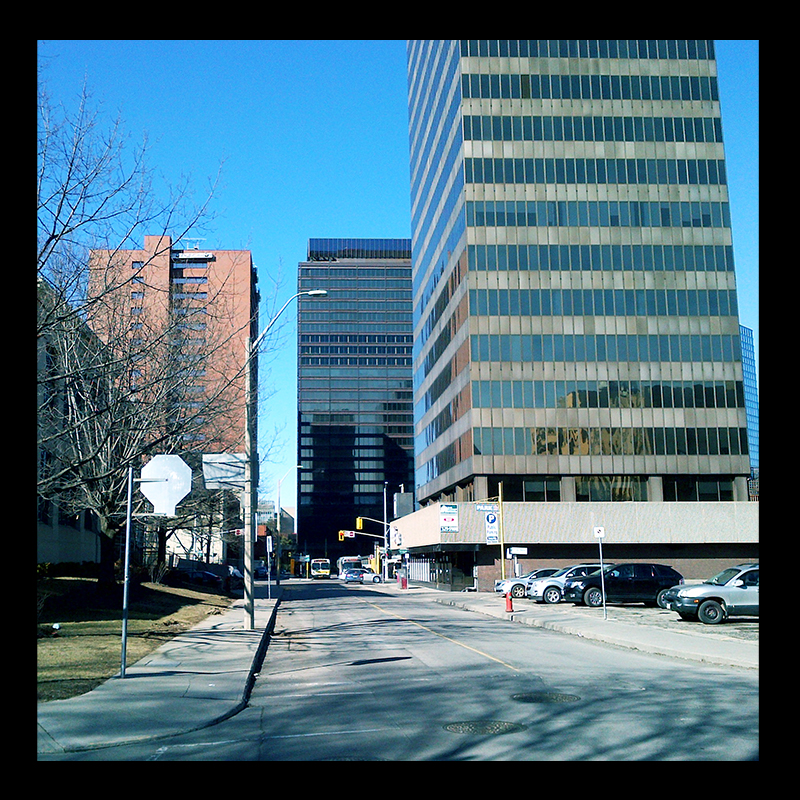 MacNab and Jackson, Hamilton (Ont). Photo by @erskinec