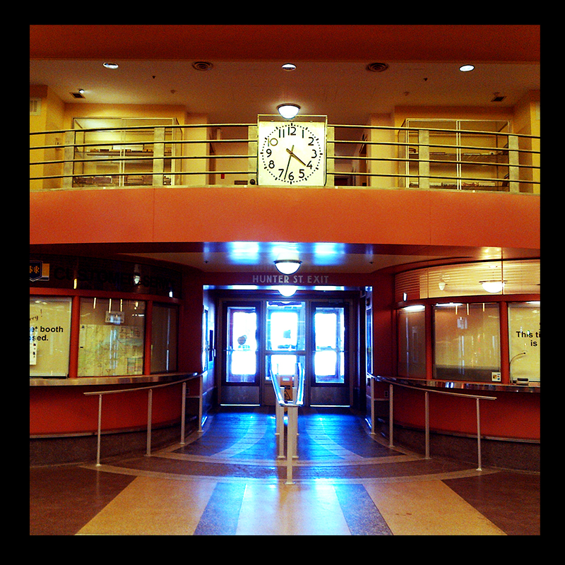 Hunter Street Station, Hamilton (Ont). Photo by @erskinec